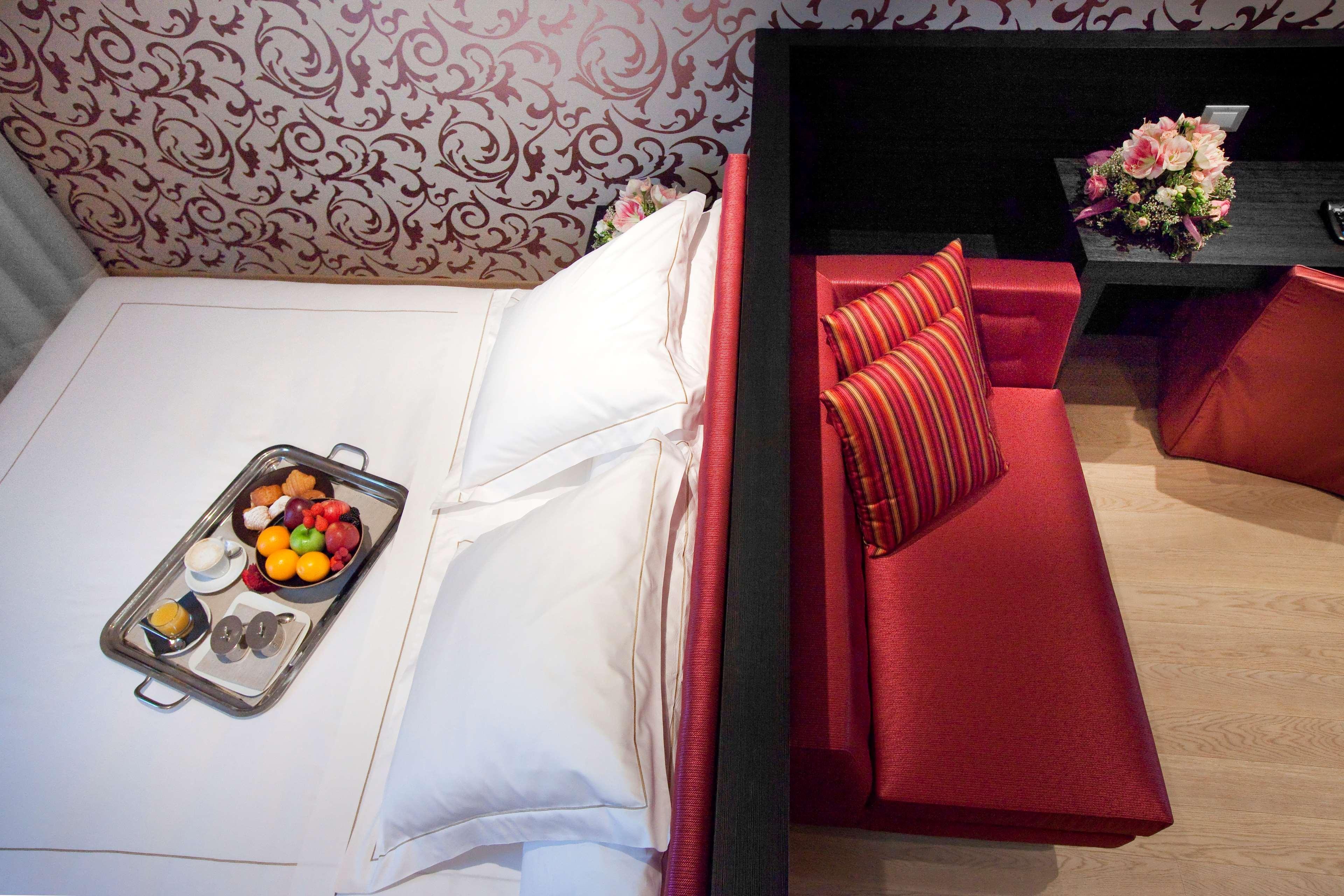 Best Western Plus Atrium Inn & Suites Кларксвілл Екстер'єр фото